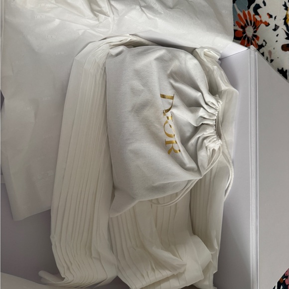 Dior 30 Montaigne Chain Bag - Picture 9 of 10